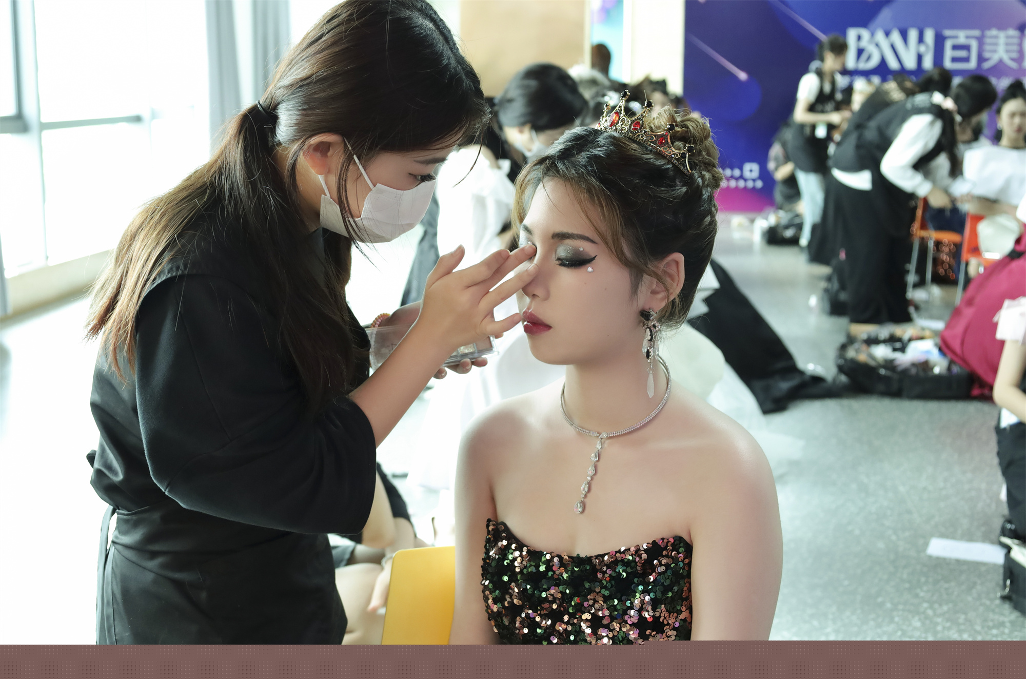 百美汇彩妆技能大赛初赛